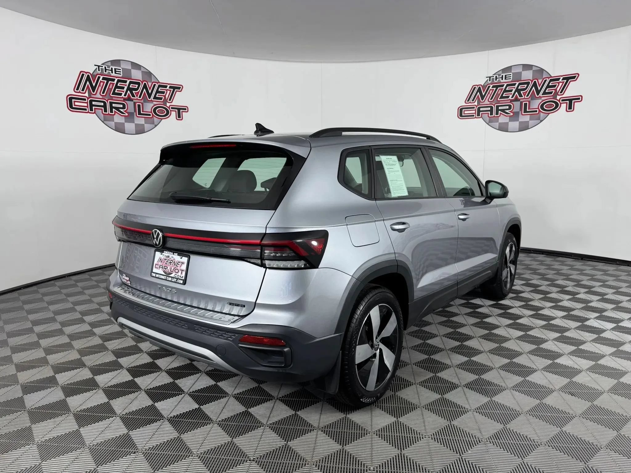 Used 2025 Volkswagen Taos S AWD/4WD image 7