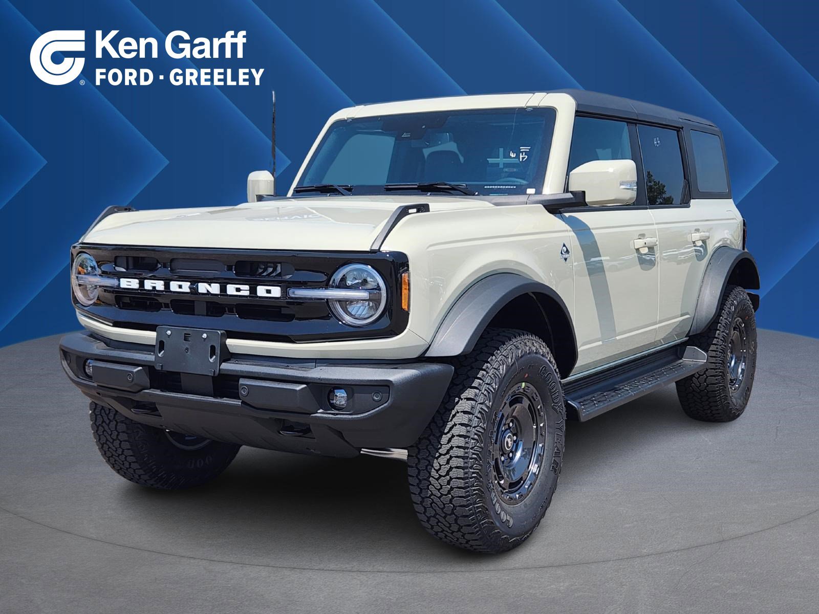New 2025 Ford Bronco Outer Banks w/ Sasquatch Package