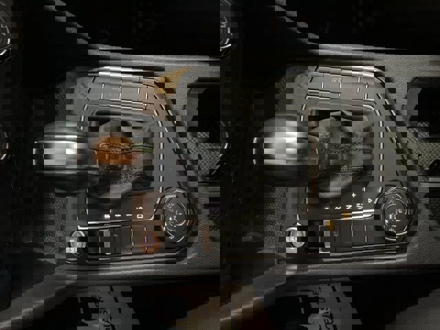 Used 2019 Volkswagen Tiguan SE w/ Panoramic Sunroof Package image 15