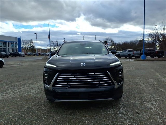 Used 2025 Buick Enclave Preferred video 2