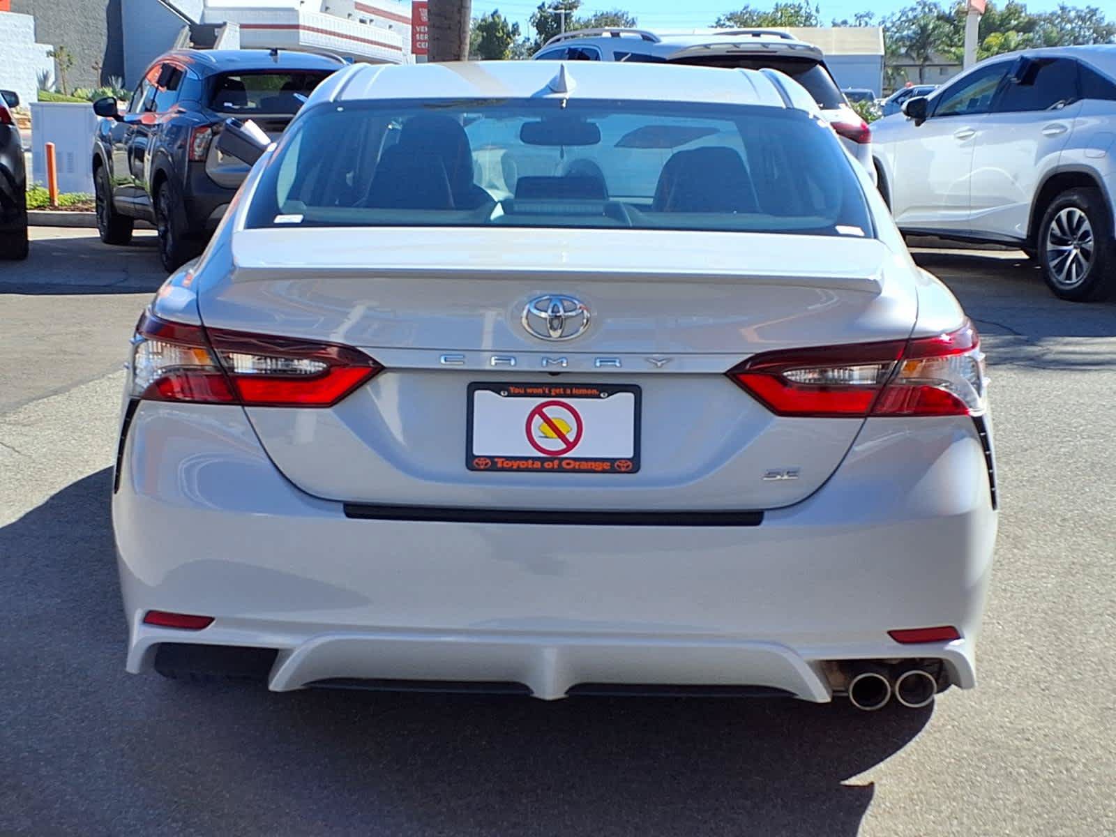 Used 2024 Toyota Camry SE w/ Convenience Package FWD image 5
