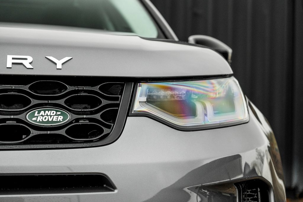 New 2025 Land Rover Discovery Sport S image 6