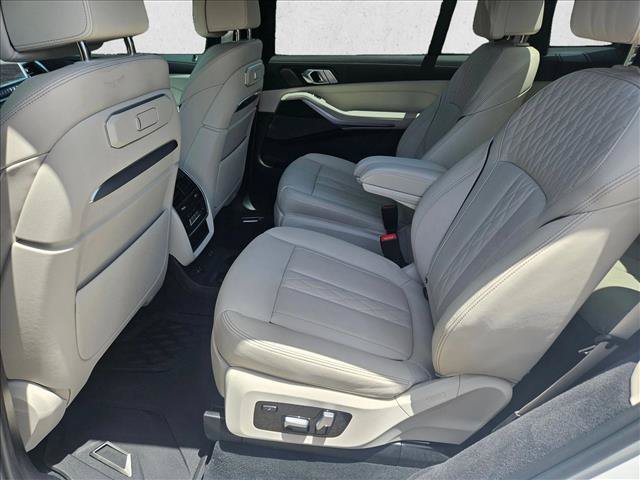 Used 2026 BMW X7 xDrive40i w/ Executive Package AWD/4WD image 18