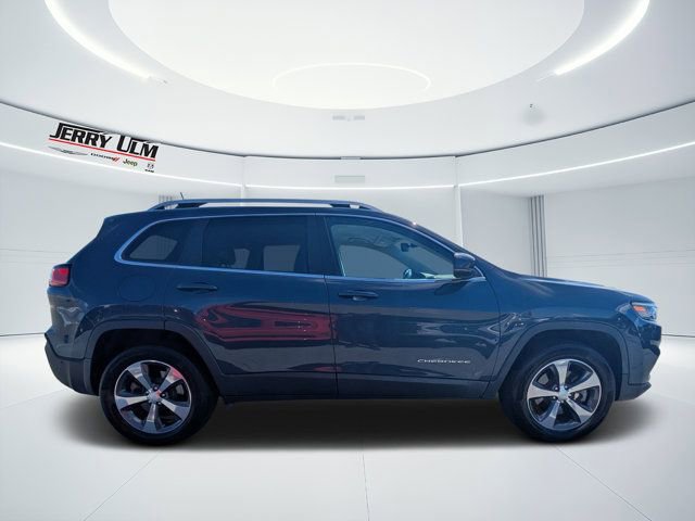 Used 2019 Jeep Cherokee Limited w/ Technology Group image 2