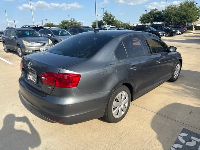 Used 2014 Volkswagen Jetta SE FWD image 2