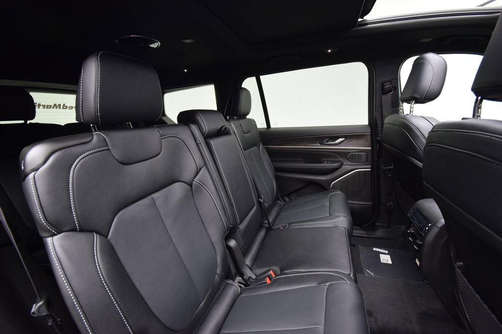 New 2026 Jeep Grand Cherokee L Limited image 21
