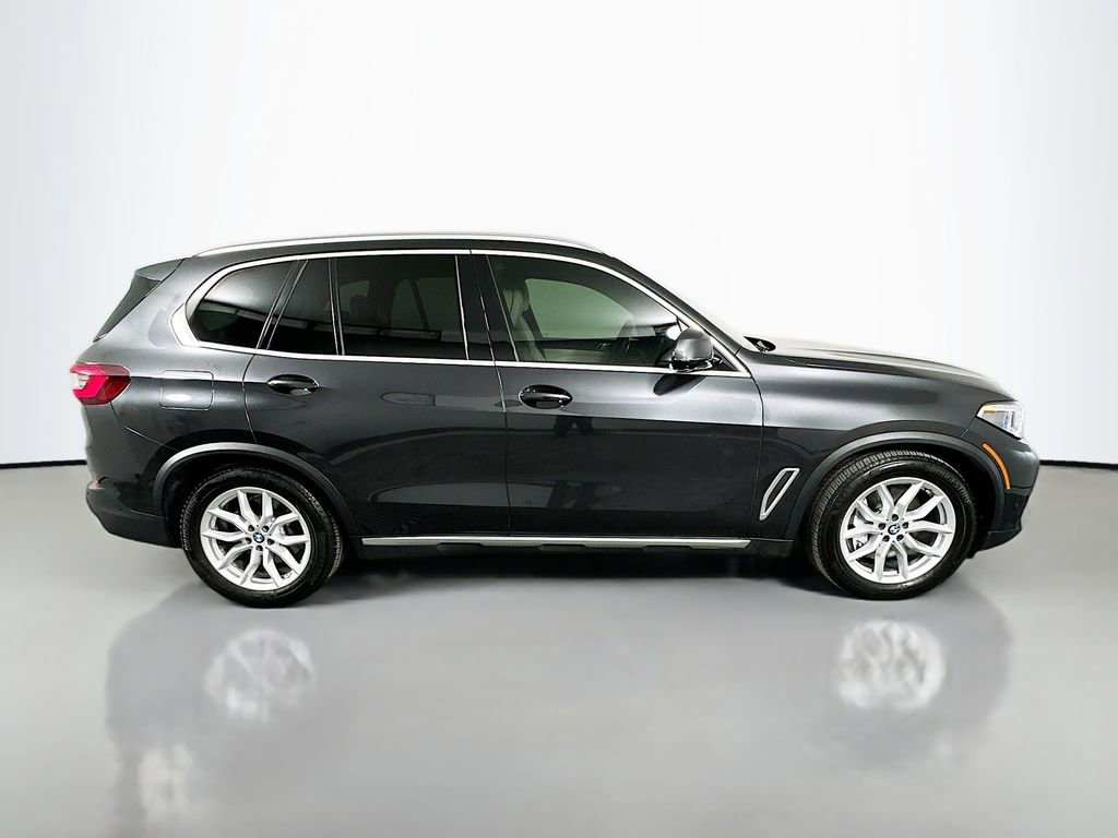 Used 2020 BMW X5 xDrive50i w/ Executive Package AWD/4WD image 4