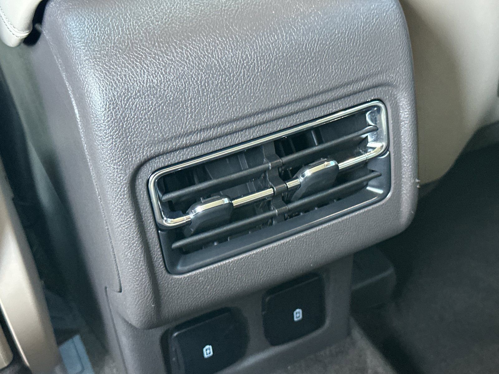 Used 2023 Lincoln Corsair FWD w/ Equipment Group 101A image 15