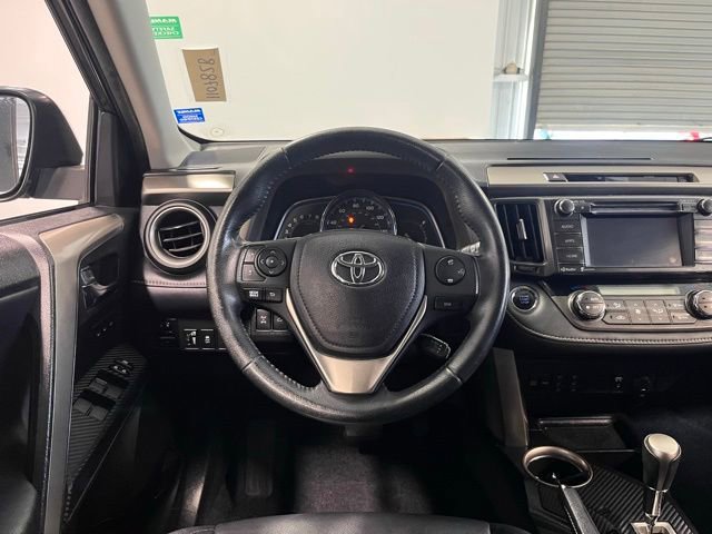 Used 2014 Toyota RAV4 Limited w/ Technology Package AWD/4WD image 21