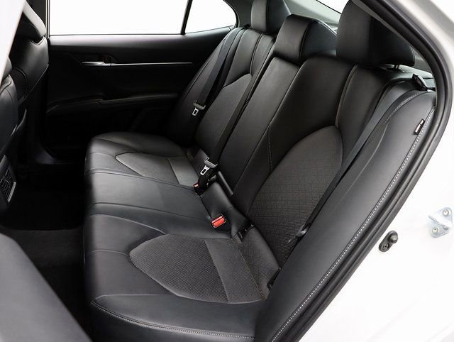 Used 2023 Toyota Camry XSE image 13