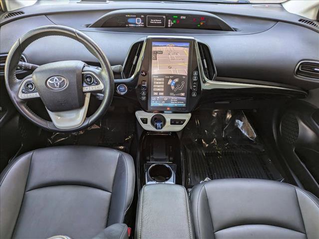 Used 2018 Toyota Prius Prime Advanced image 16