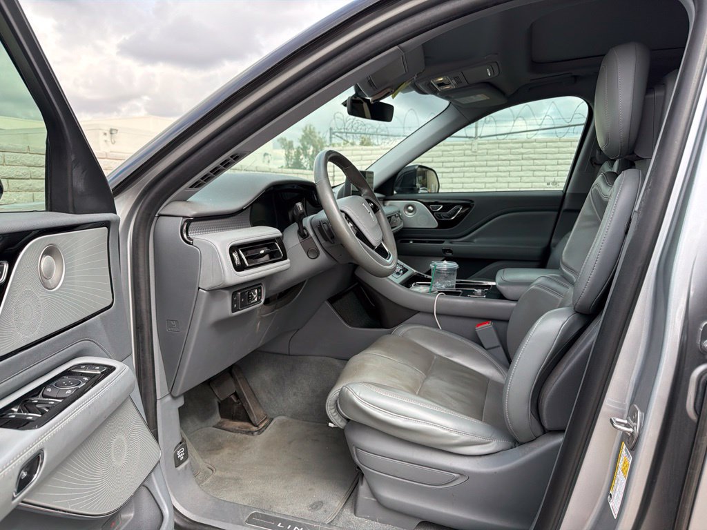 Used 2021 Lincoln Aviator Grand Touring w/ Equipment Group 302A AWD/4WD image 3