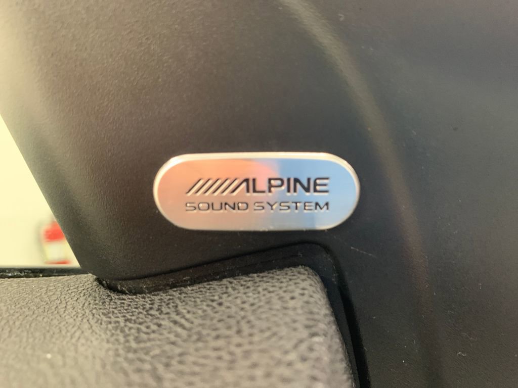 Used 2018 Chrysler 300 S w/ 300S Premium Group image 7