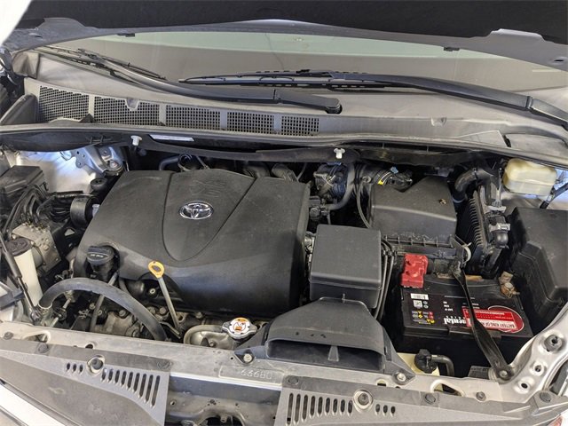 Used 2018 Toyota Sienna XLE w/ XLE Navigation Package image 37