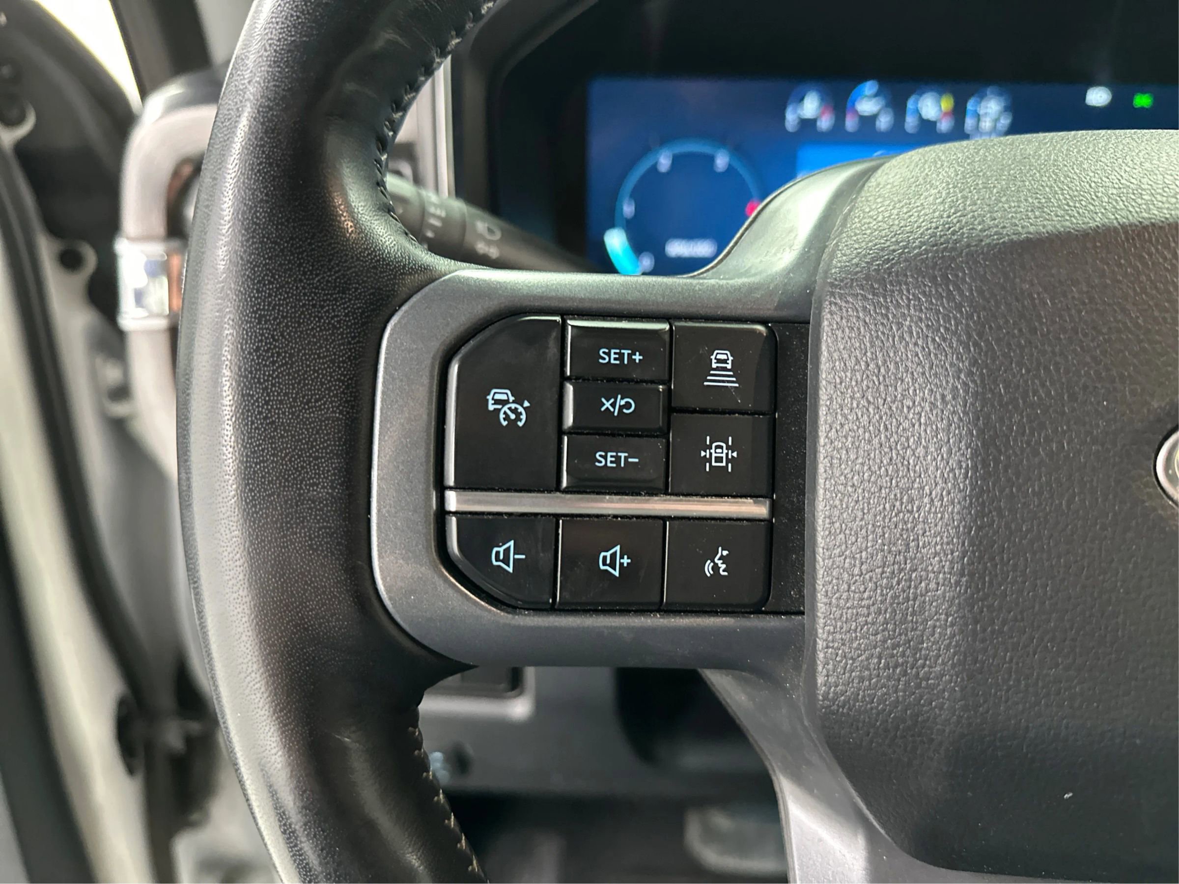 Used 2024 Ford F250 Lariat w/ Lariat Ultimate Package image 30