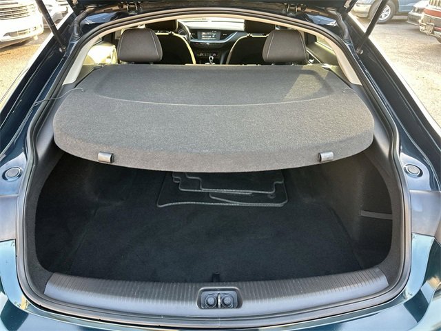 Used 2018 Buick Regal Preferred image 24