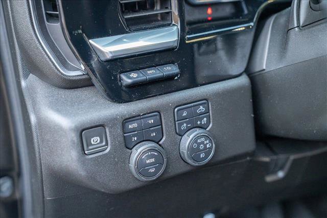 Used 2024 Chevrolet Silverado 2500 High Country image 12