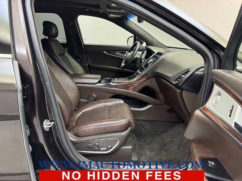 Used 2018 Lincoln MKX Black Label w/ Driver Assistance Package AWD/4WD image 19