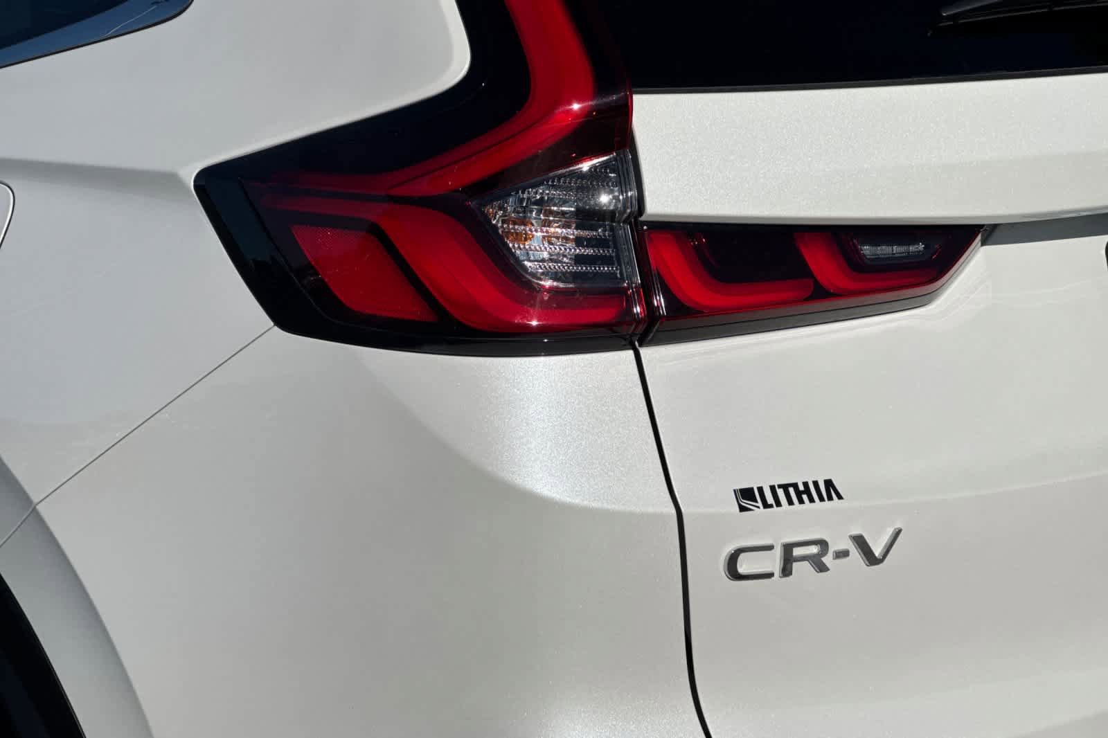 Used 2025 Honda CR-V LX image 27