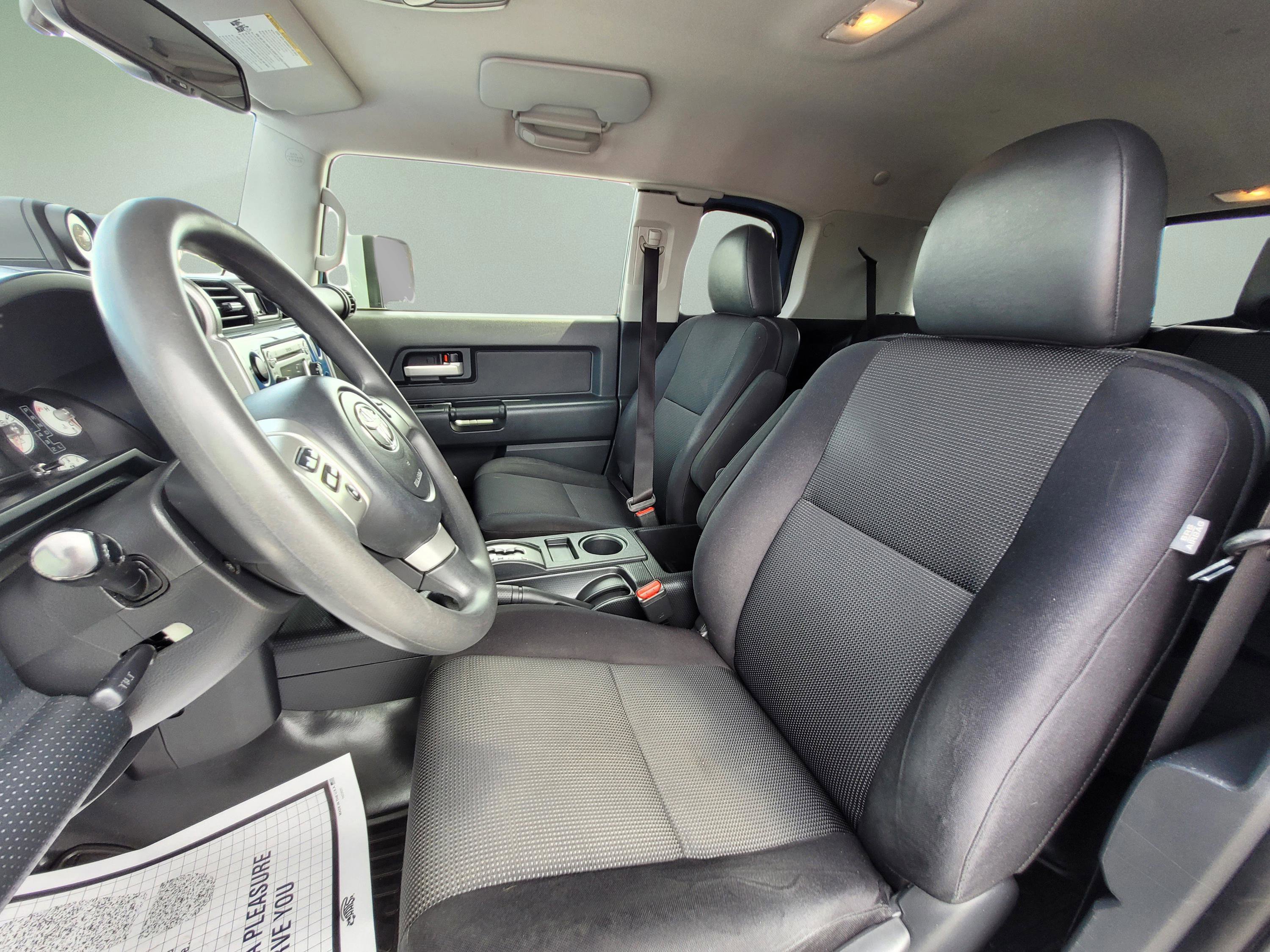Used 2013 Toyota FJ Cruiser 4WD w/ Convenience Pkg image 27