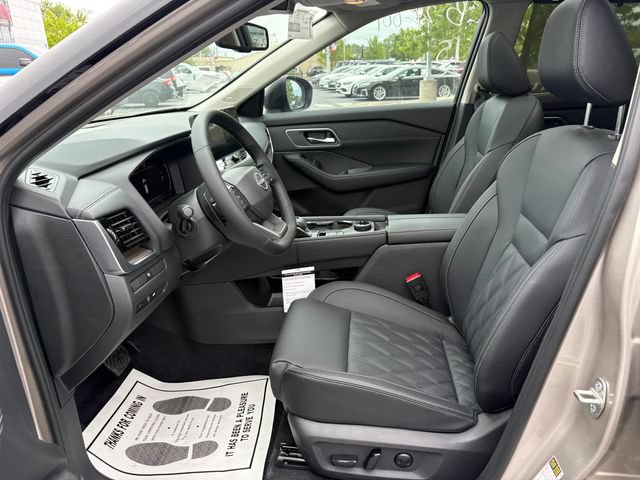 New 2026 Nissan Rogue Platinum AWD/4WD image 11