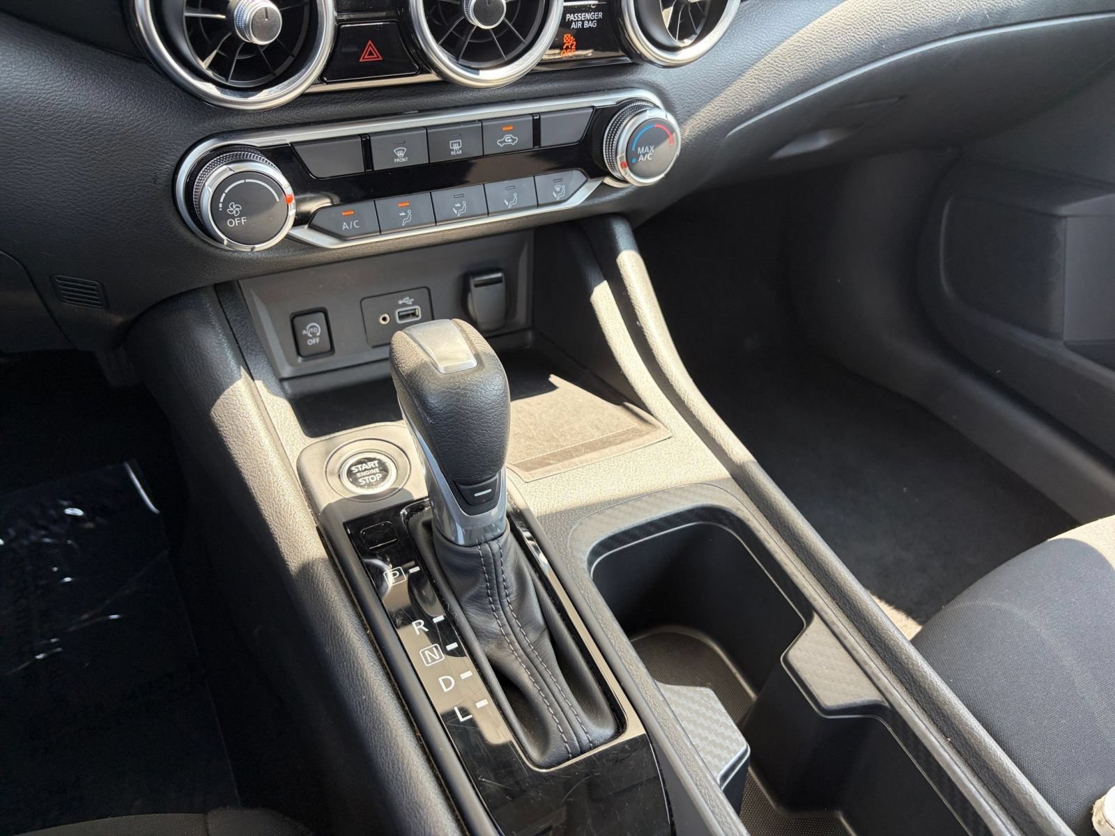 Used 2025 Nissan Sentra S FWD image 38