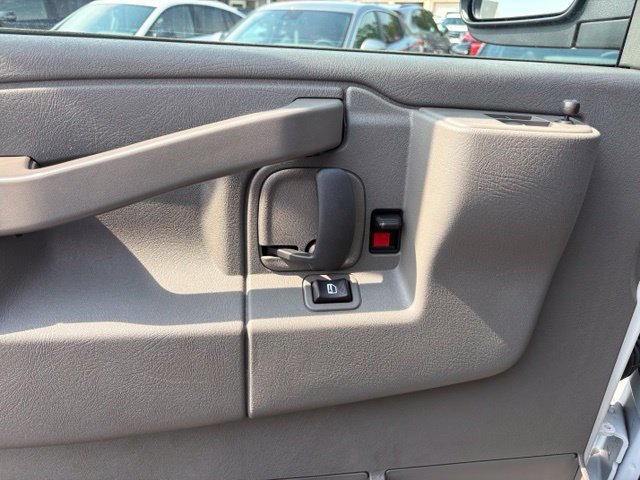 Used 2025 Chevrolet Express 2500 w/ Driver Convenience Package RWD image 28