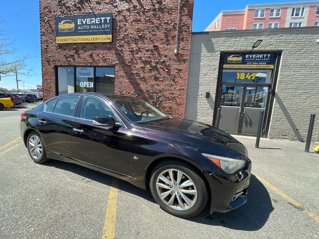 Used 2015 INFINITI Q50 Premium w/ Navigation Package AWD/4WD image 1