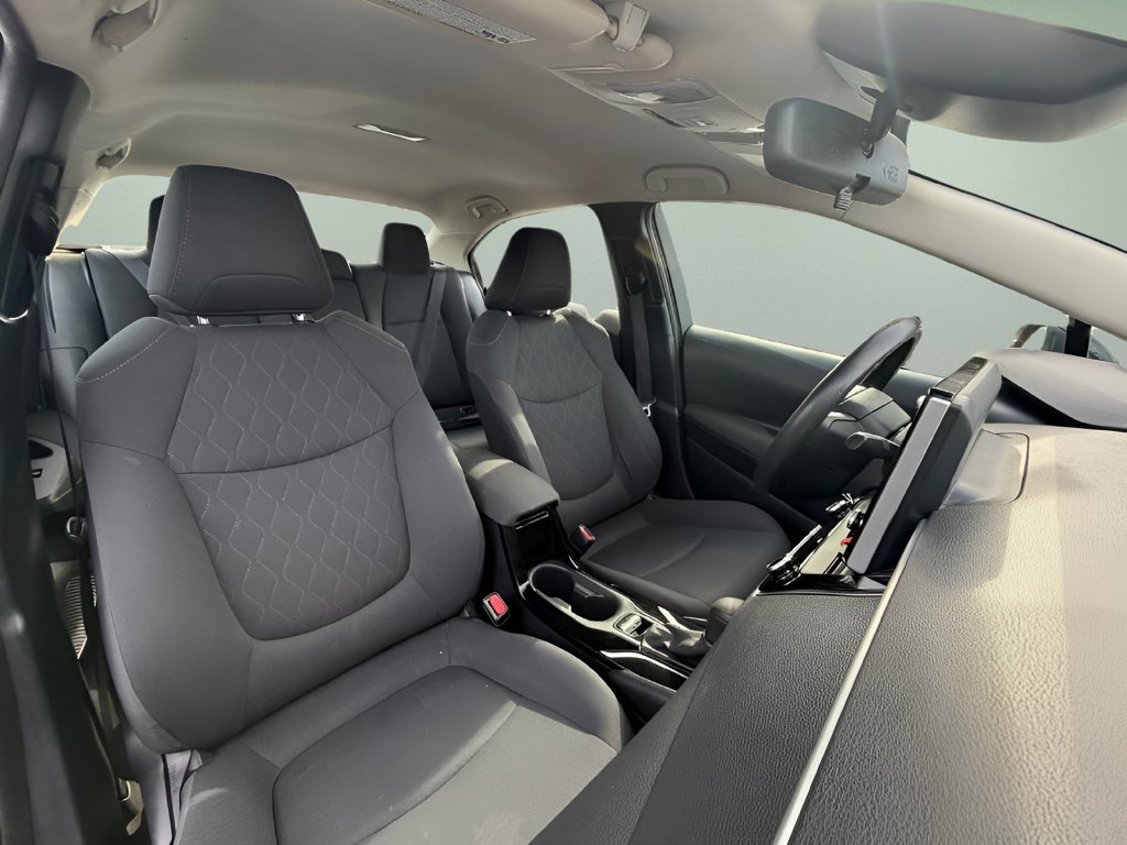 Used 2021 Toyota Corolla LE FWD image 16