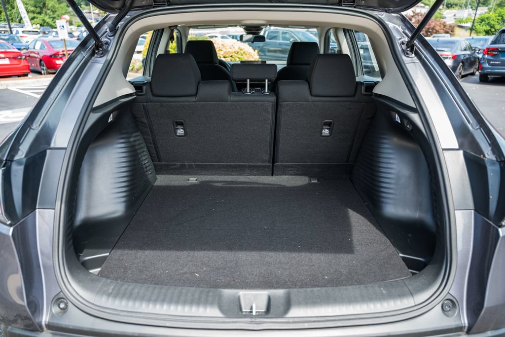 Used 2023 Honda HR-V LX image 9