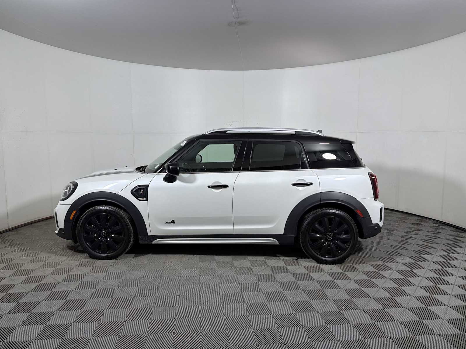 Certified 2024 MINI Cooper Countryman S image 4