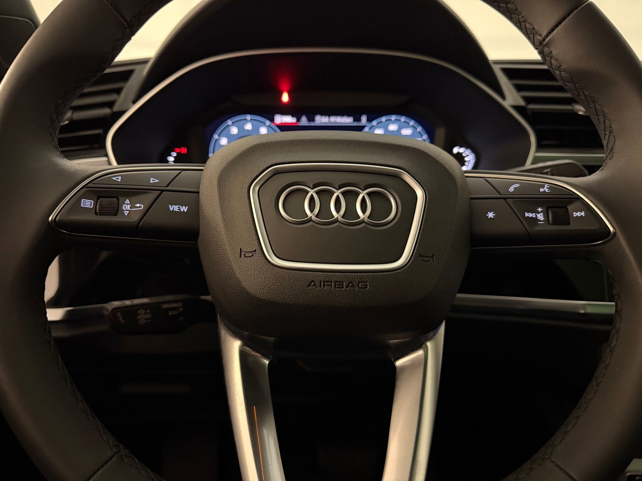 Certified 2025 Audi Q3 2.0T Premium w/ Convenience Package AWD/4WD image 18