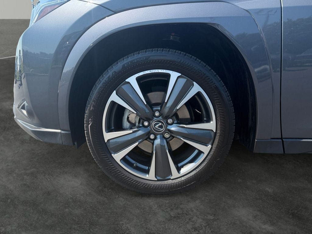 Used 2022 Lexus UX 250h w/ Premium Package AWD/4WD image 4