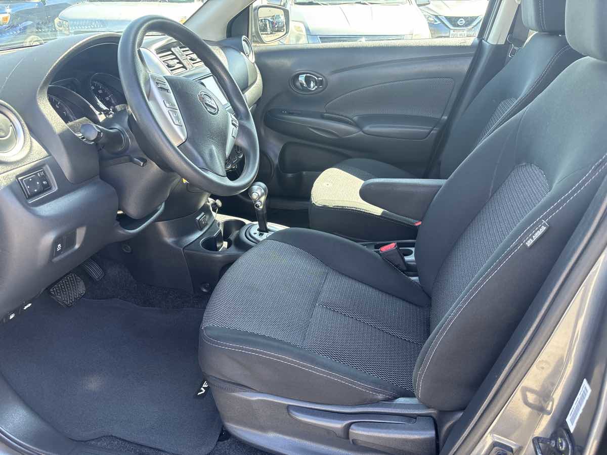 Used 2019 Nissan Versa SV image 7