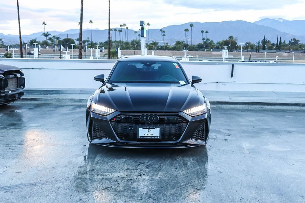 Used 2022 Audi RS 6 w/ Carbon Optic Package AWD/4WD image 3