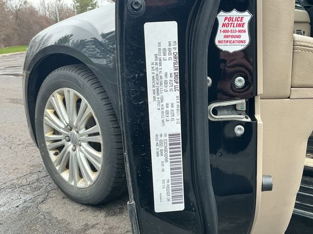 Used 2012 Chrysler 300 Limited AWD/4WD image 24