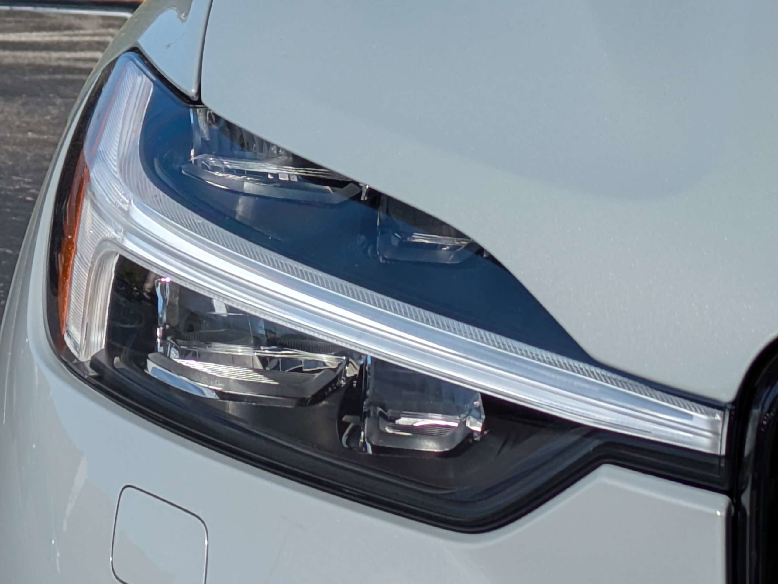 New 2026 Volvo XC60 B5 Plus w/ Protection Package Premier image 10