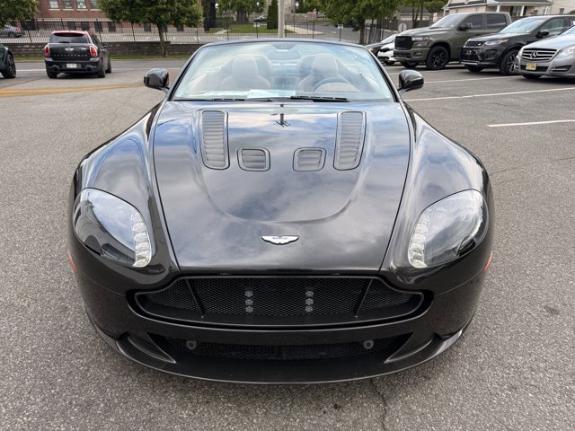 Used 2017 Aston Martin V12 Vantage S RWD image 8