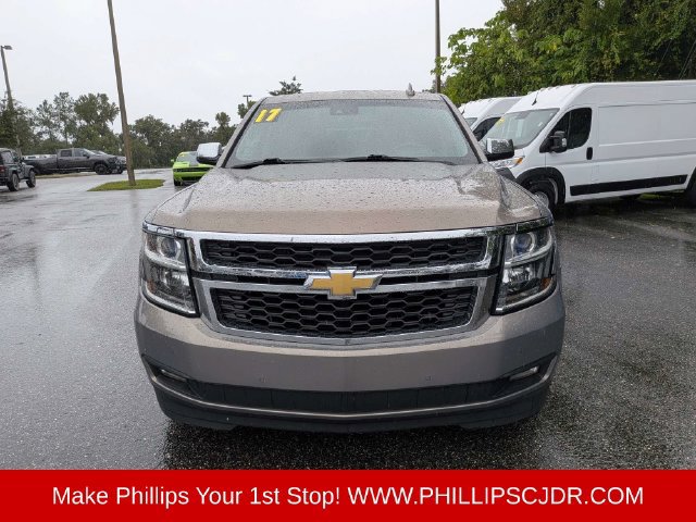 Used 2017 Chevrolet Suburban LT w/ Luxury Package RWD image 8