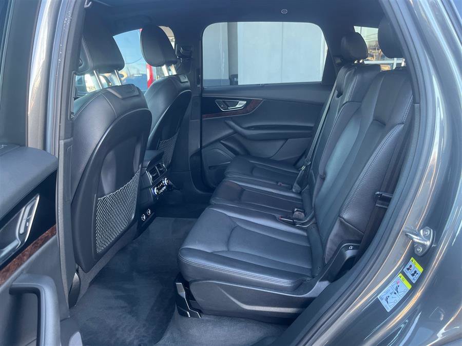 Used 2019 Audi Q7 3.0T Prestige w/ Prestige Package image 35