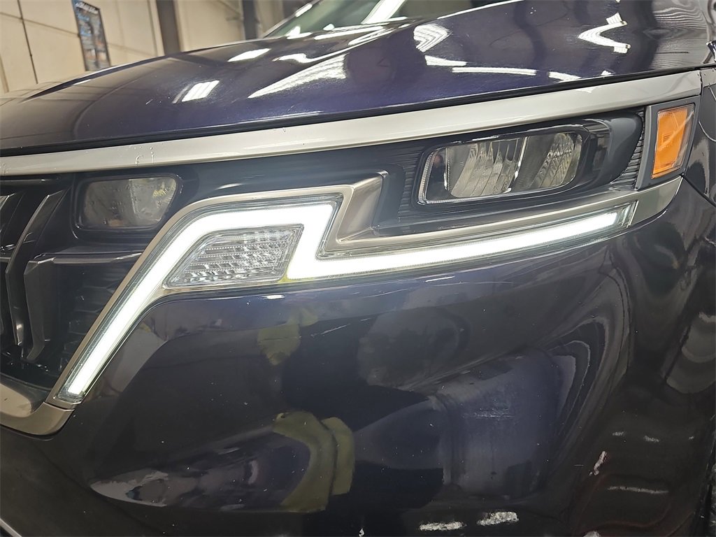 Used 2024 Kia Carnival LX image 30