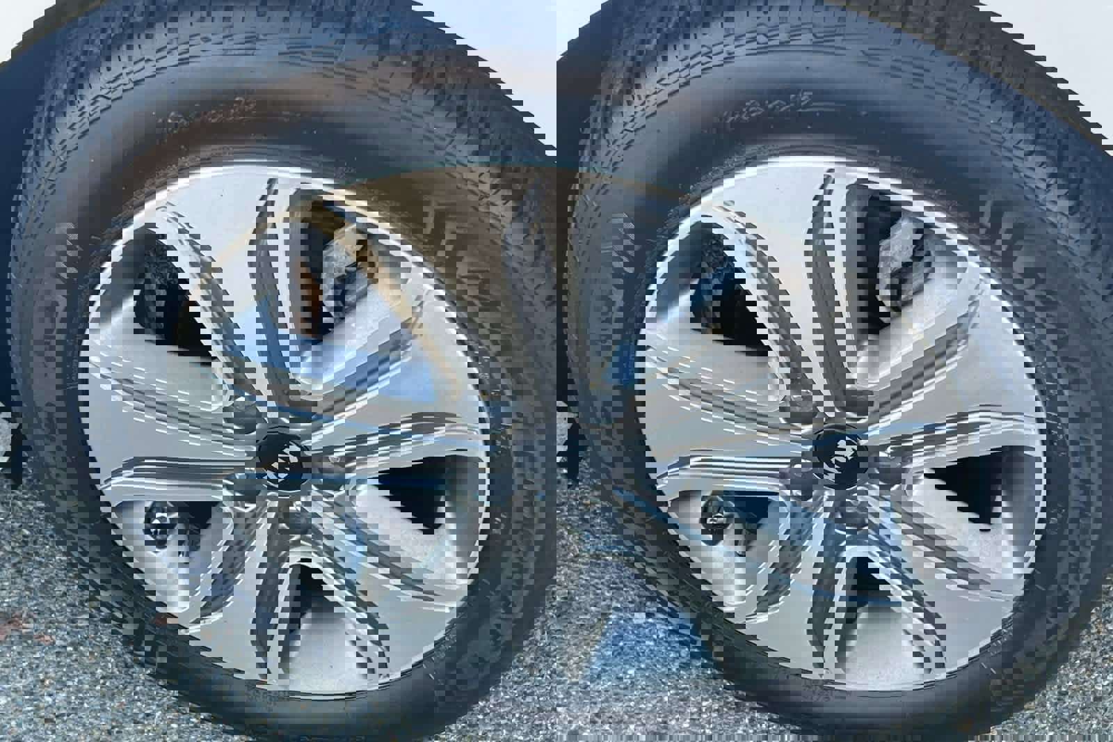 Used 2017 Kia Optima EX image 18