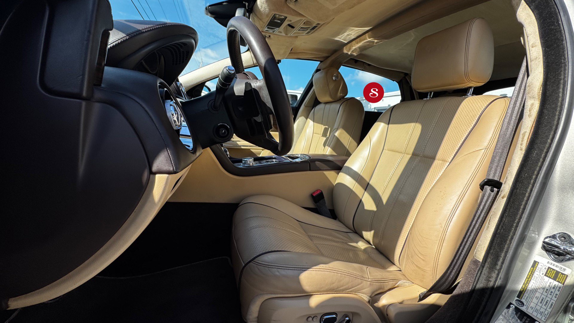 Used 2011 Jaguar XJ L RWD image 21