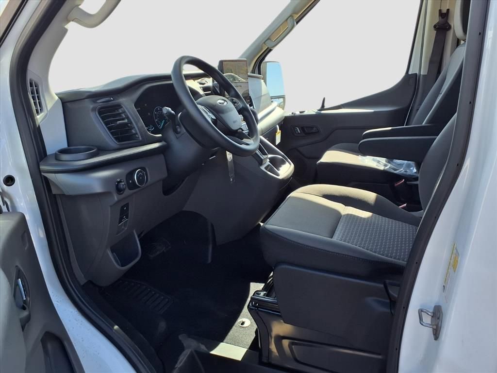 New 2025 Ford Transit 350 XLT image 17
