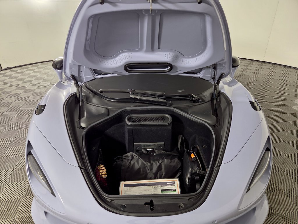 Used 2024 McLaren 750S Spider RWD image 21