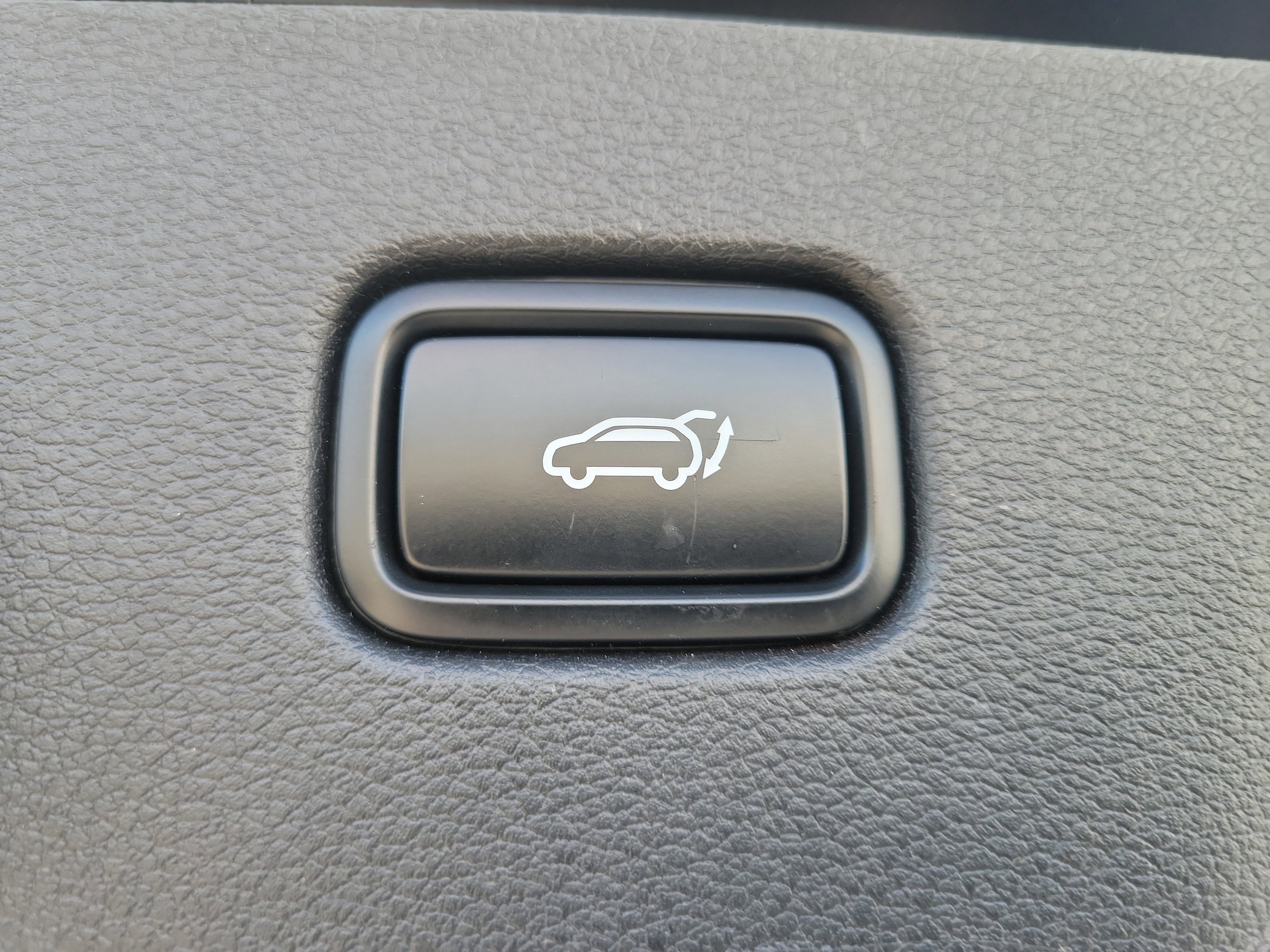 Used 2024 Kia Sportage SX image 10