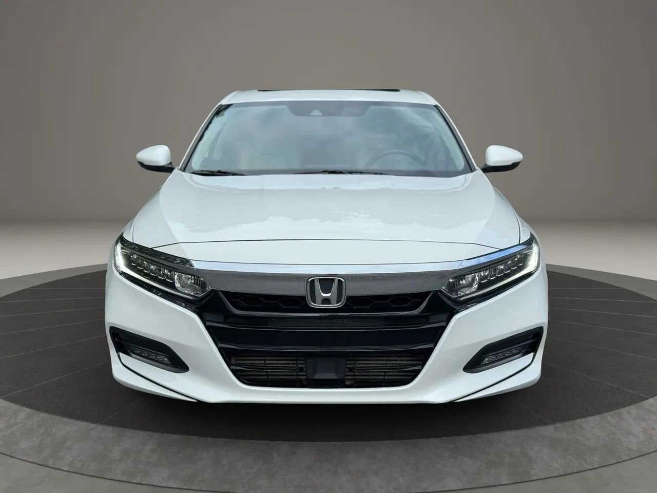 Used 2018 Honda Accord EX-L image 2