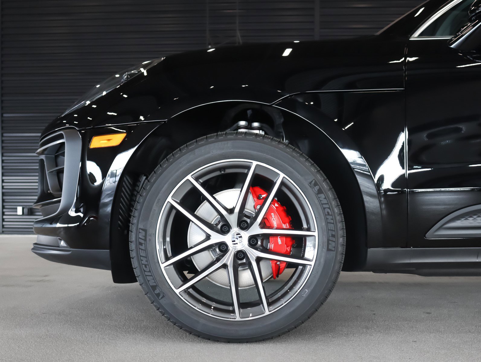 New 2026 Porsche Macan S image 18