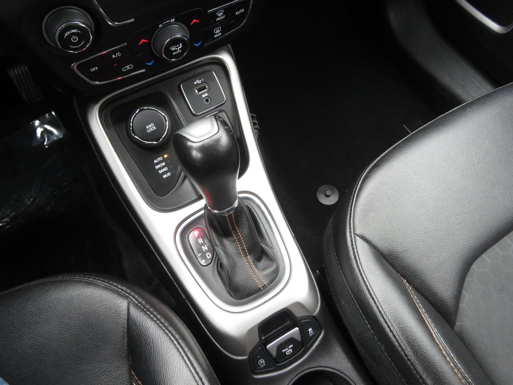Used 2019 Jeep Compass Latitude w/ Popular Equipment Group AWD/4WD image 23