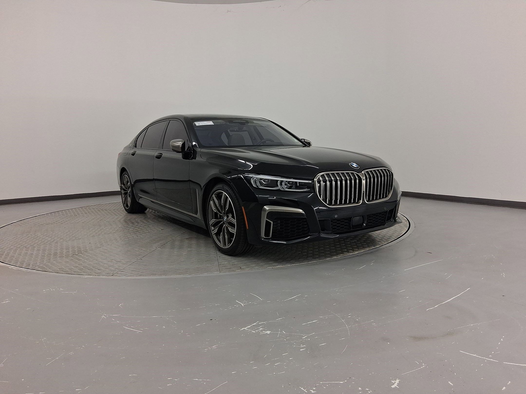 Certified 2022 BMW M760i xDrive image 7